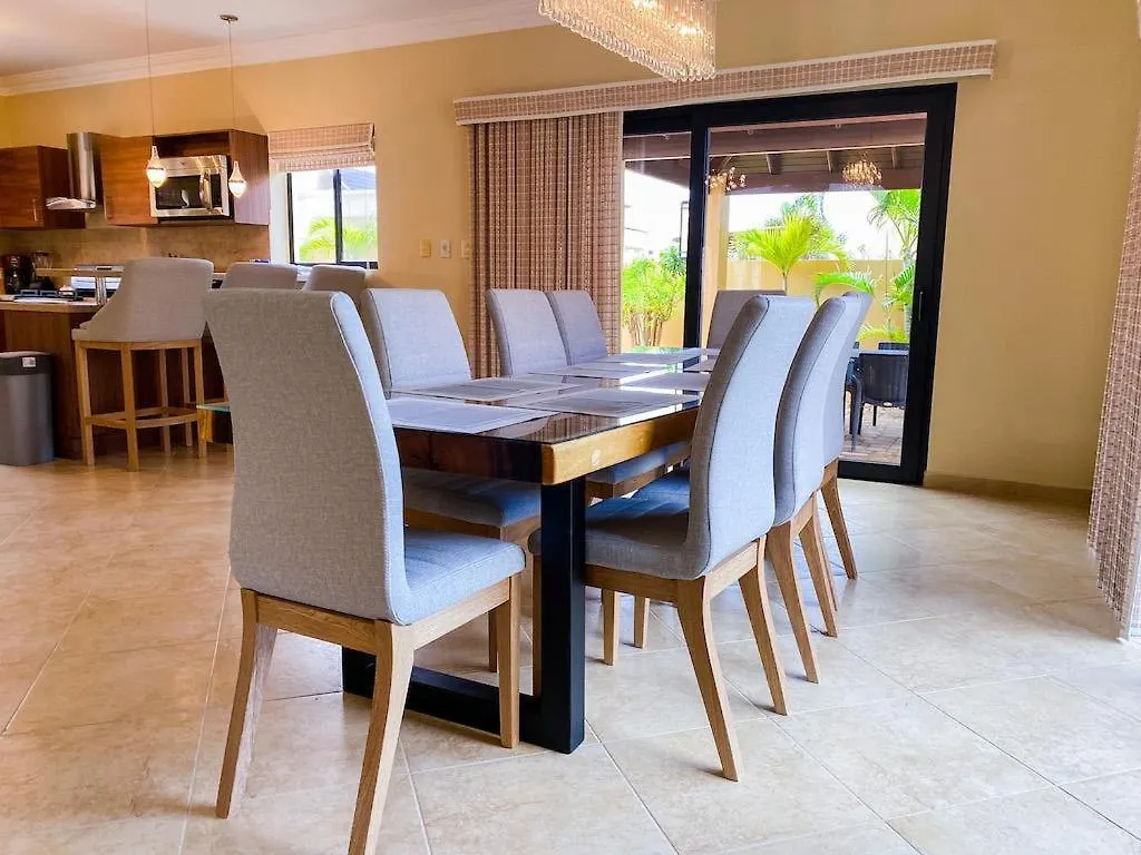Diamante 159 Luxury Villa With Private Pool In Gold Coast 3 Bedrooms 3 Bath Palm Beach