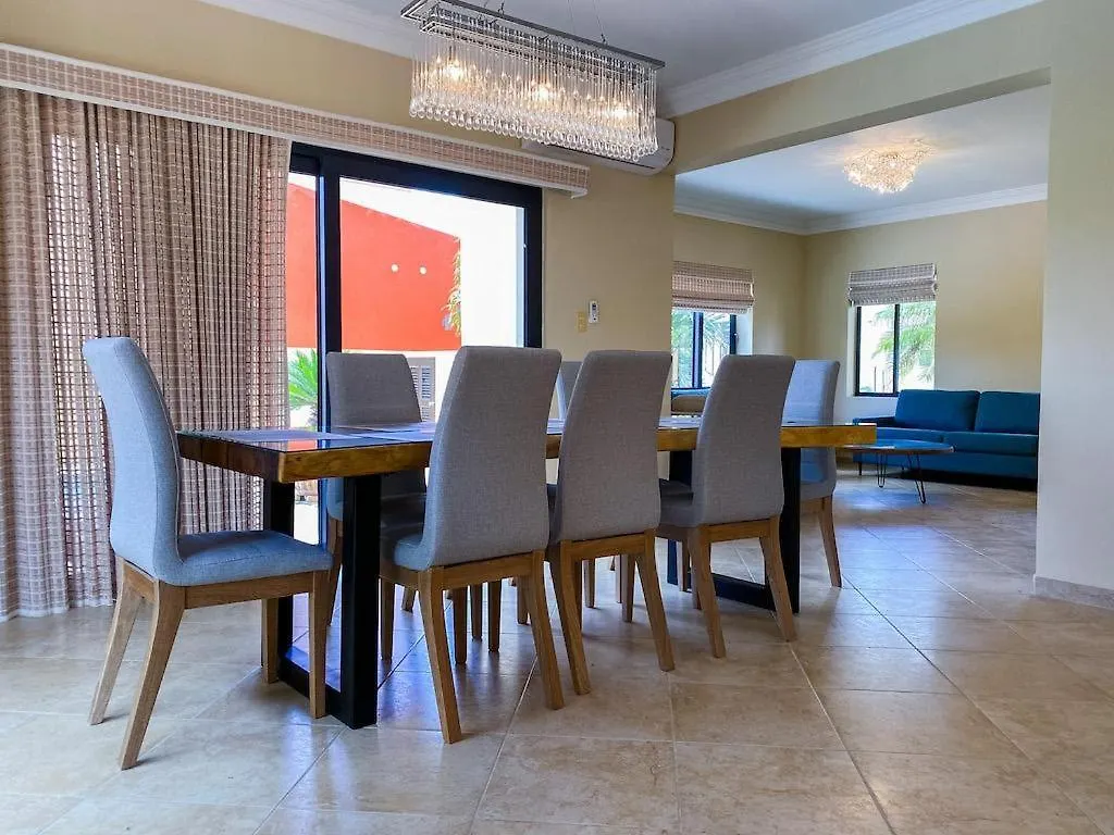 Diamante 159 Luxury Villa With Private Pool In Gold Coast 3 Bedrooms 3 Bath Palm Beach