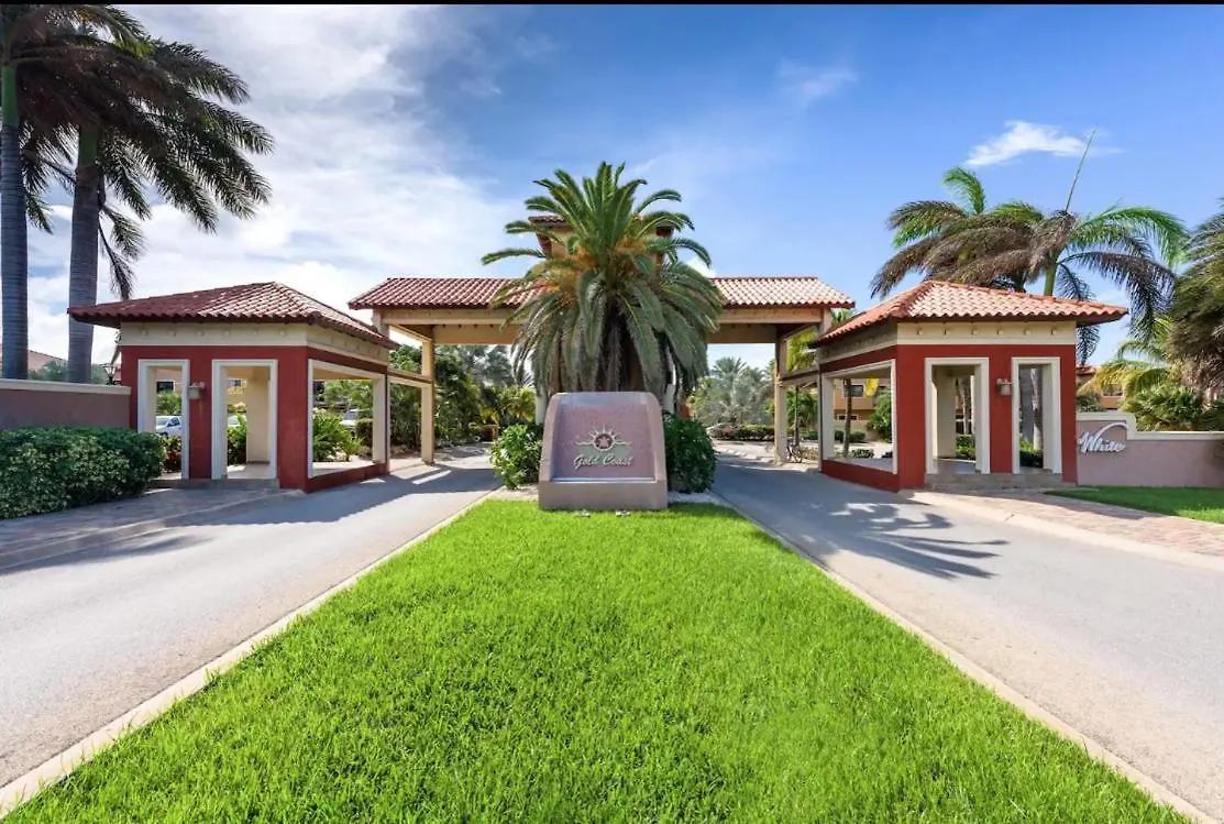 Diamante 159 Luxury Villa With Private Pool In Gold Coast 3 Bedrooms 3 Bath Palm Beach
